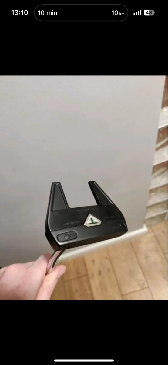 Odyssey Toulon Design Las Vegas 35” putter - Image 1