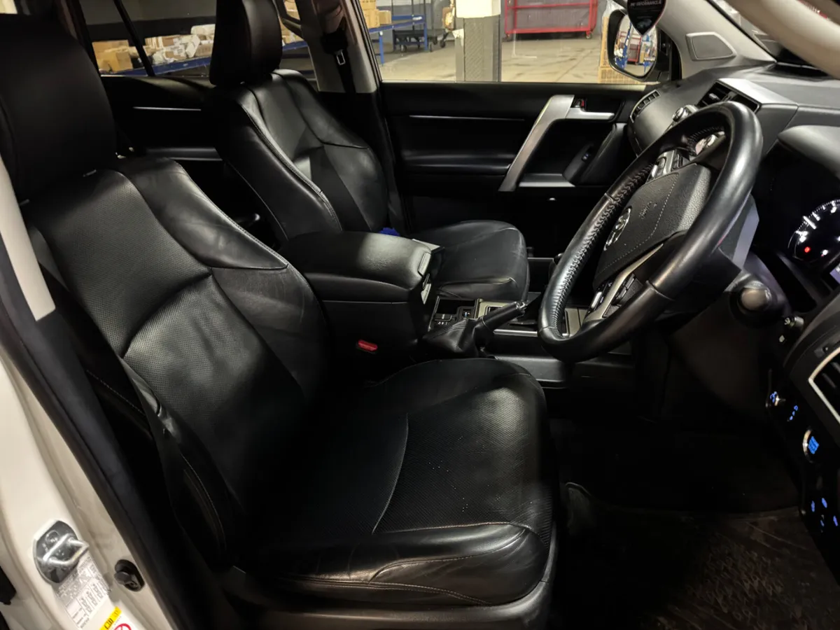 Toyota Land Cruiser 2018 prado 7 seats - Image 4
