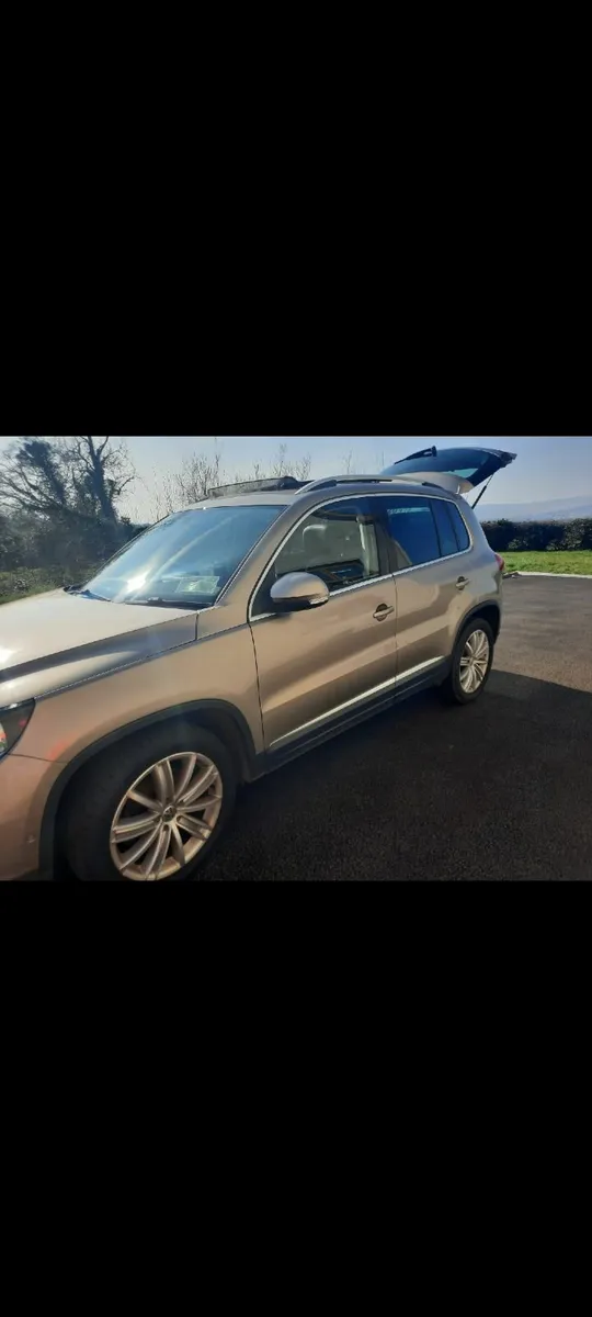 Volkswagen Tiguan 2015 - Image 2
