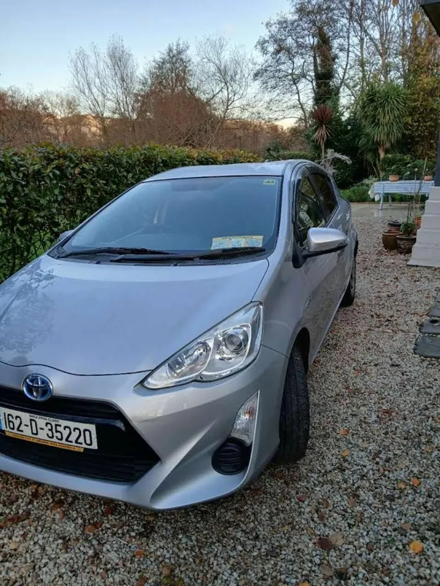 Toyota Aqua 2016 - Image 2