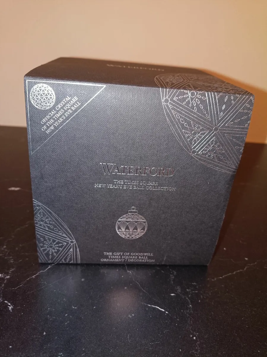 Waterford  Crystal Christmas Ball Decoration - Image 4