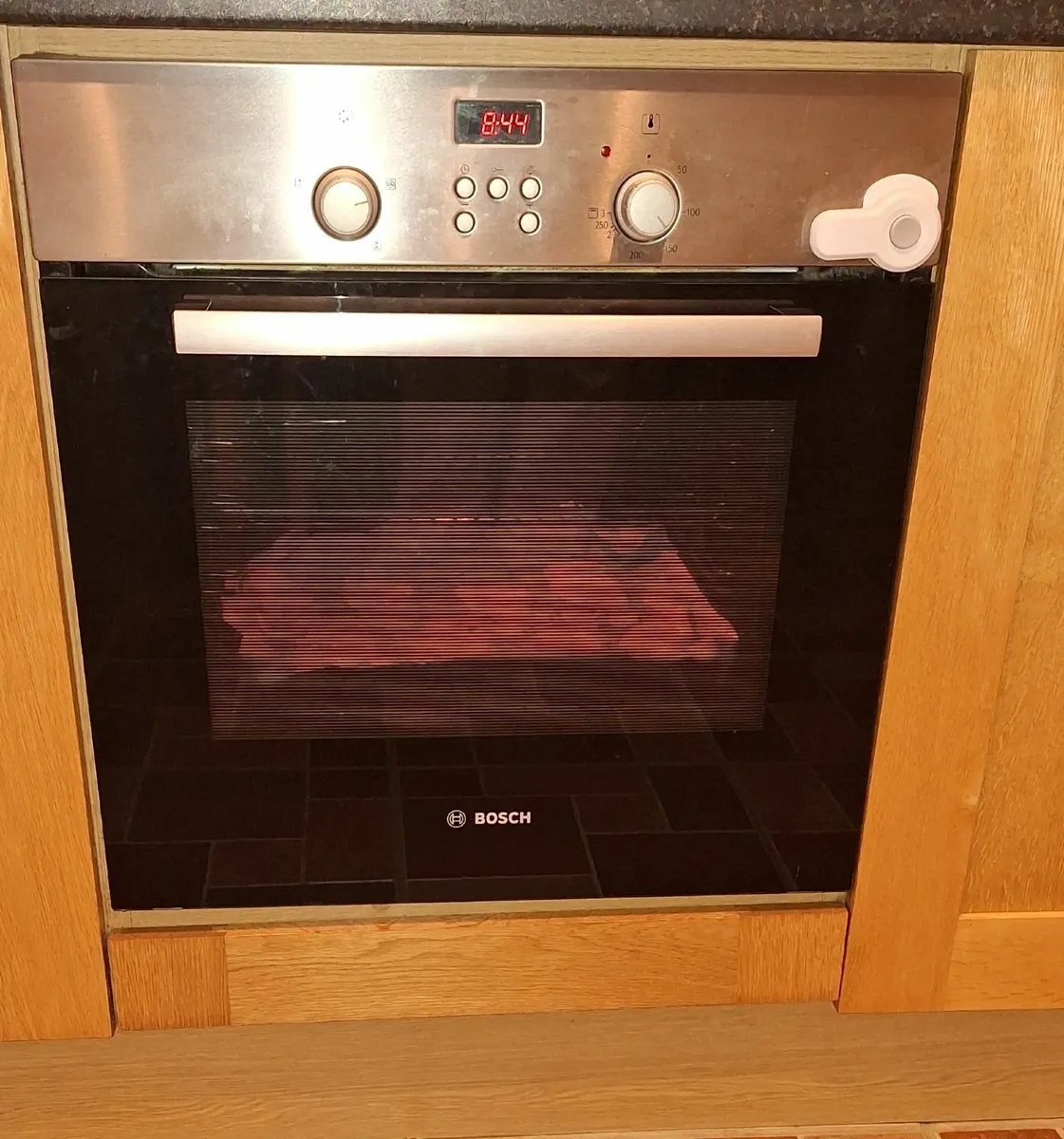 Oven - Image 1