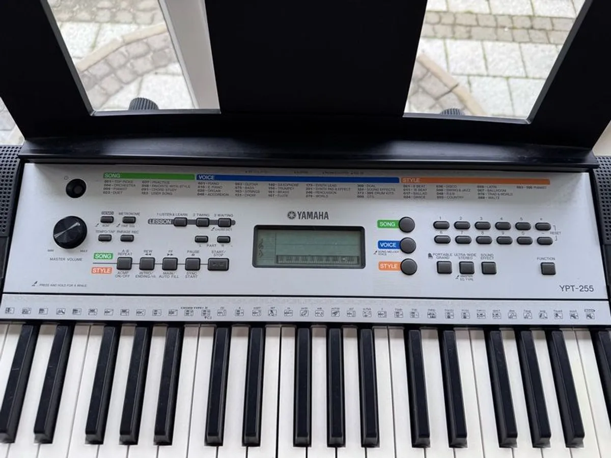 Yamaha Keyboard - Image 2
