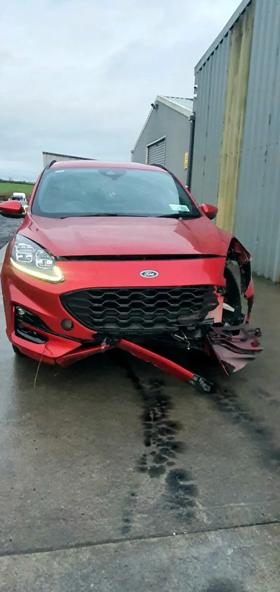 212 FORD KUGA ST-LINE DIESEL - Image 2