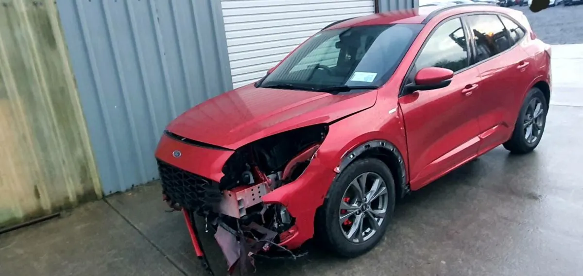 212 FORD KUGA ST-LINE DIESEL - Image 3