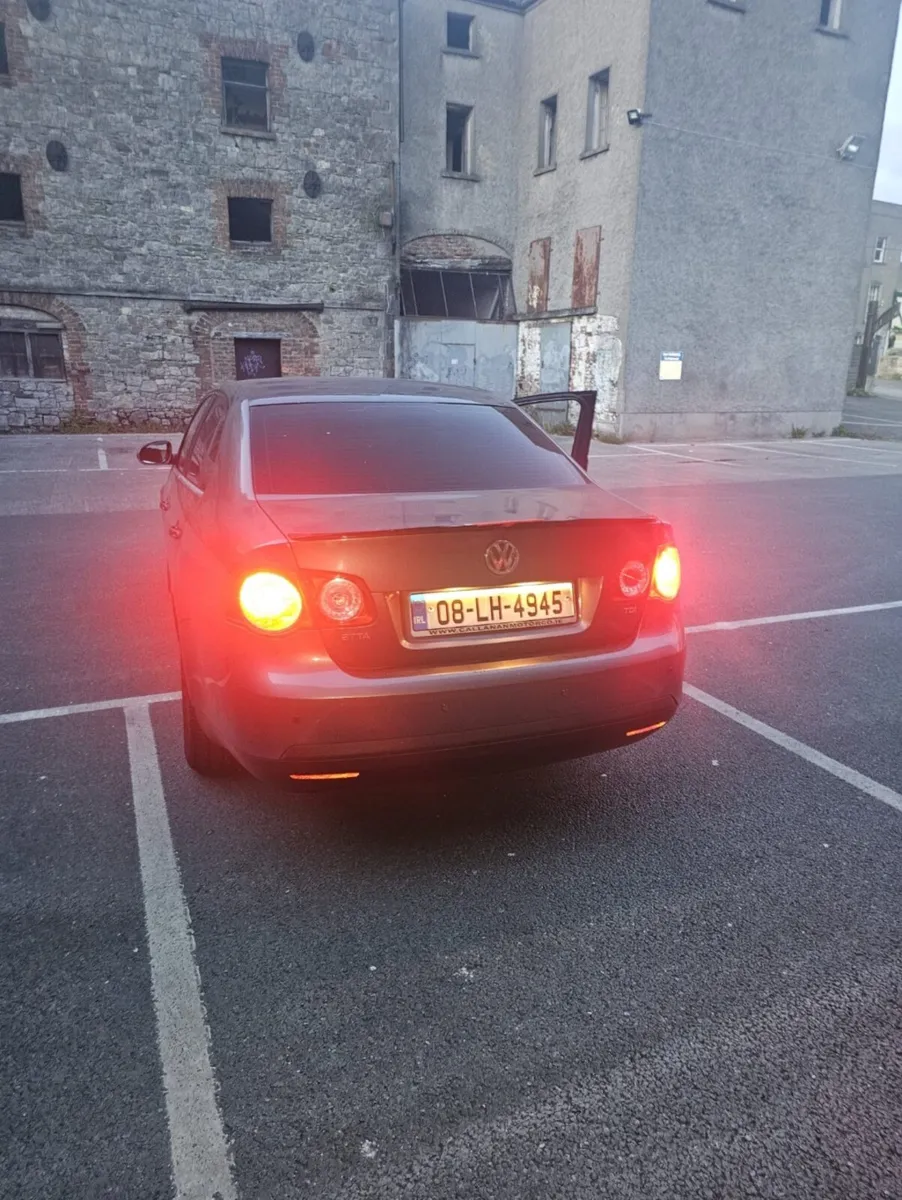 Volkswagen jetta 2008 - Image 3