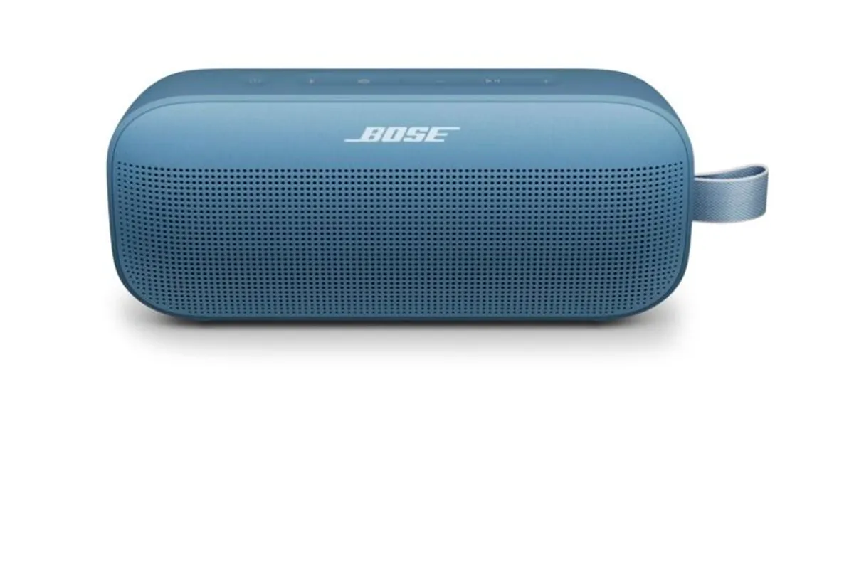 Bose SoundLink Flex Portable Speaker - Image 1