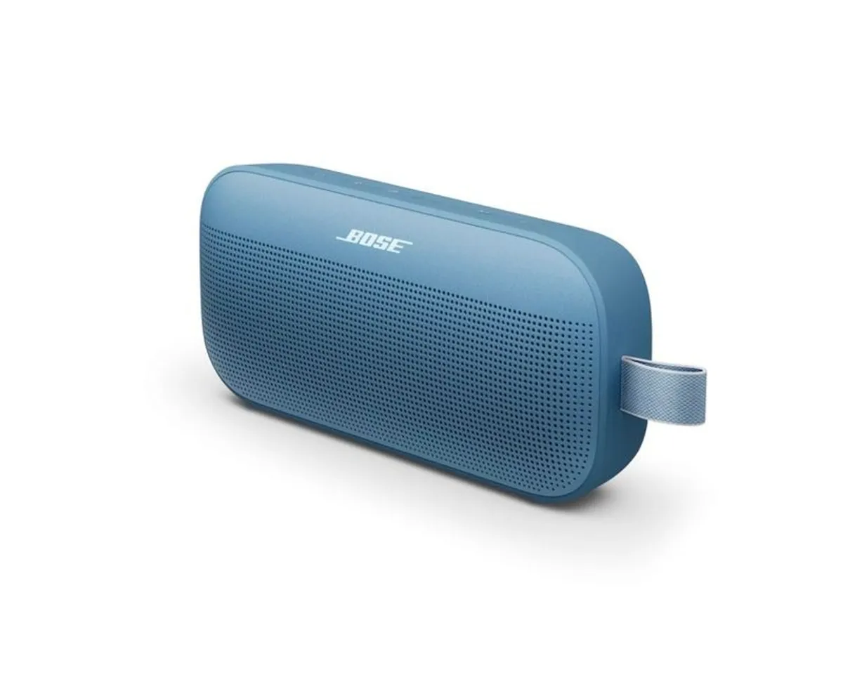 Bose SoundLink Flex Portable Speaker - Image 3