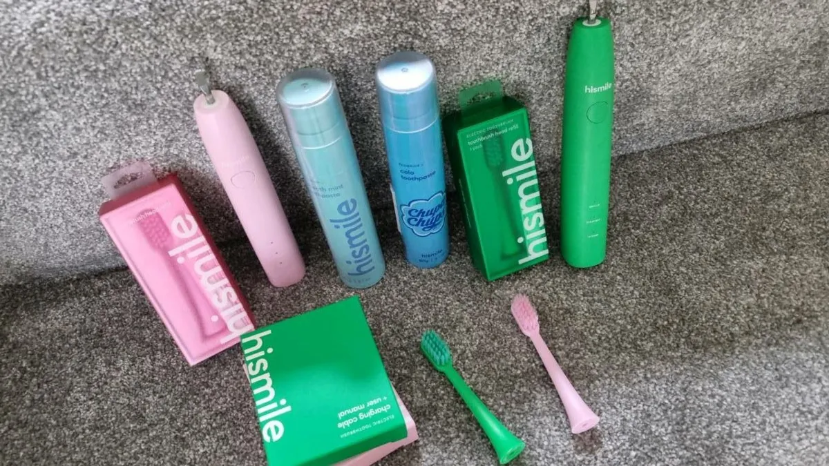 2 x Electric HiSmile Toothbrushes - Image 1