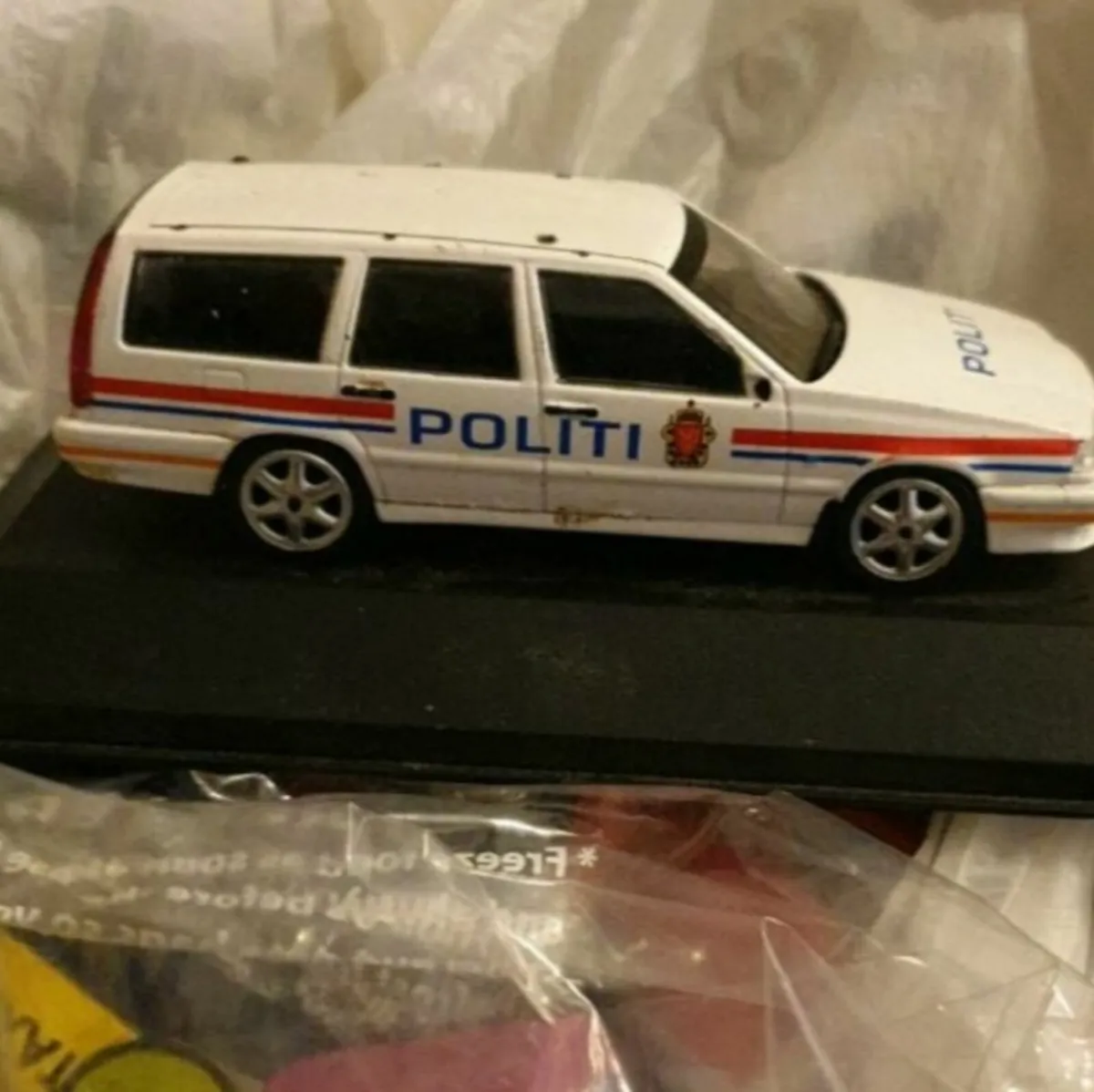VINTAGE VOLVO ESTATE POLITI CAR DIE.CAST