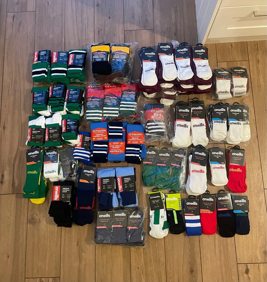 Massive Joblot x121 Pairs of O'Neills Socks - Image 1