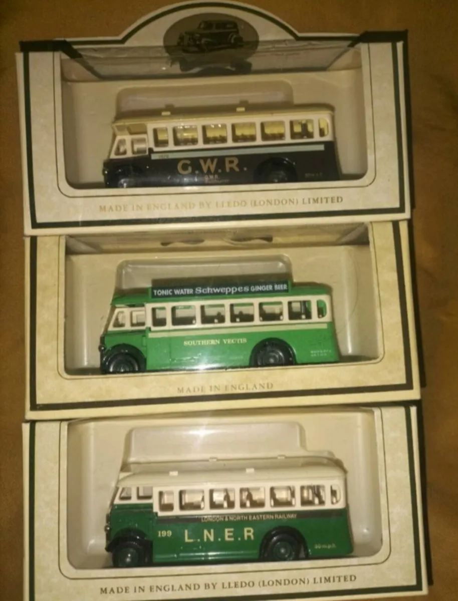 3 DAYS GONE BUY DIE.CAST BUSS MODELS