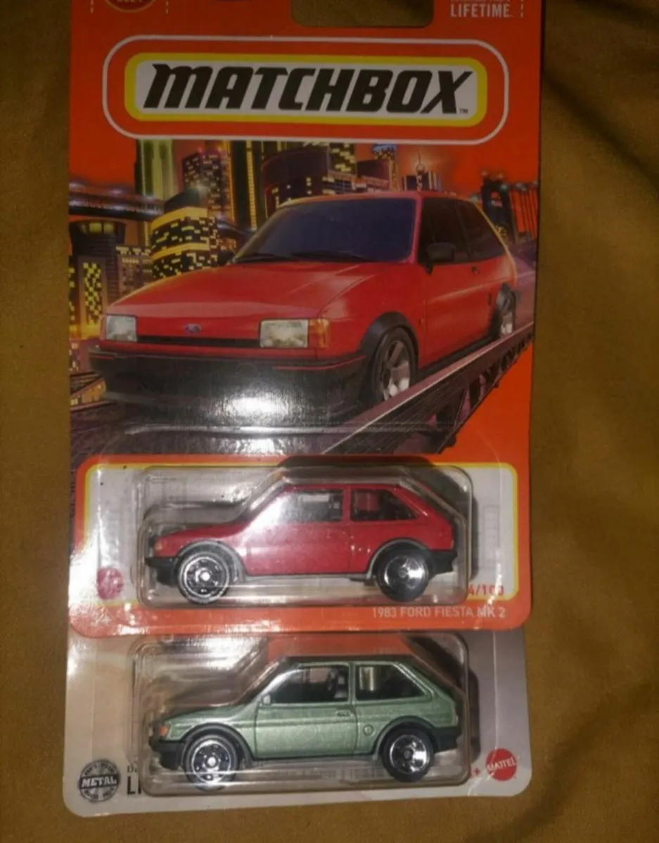FORD  FIESTA XR2 RED AND GREEN DIE.CAST MODELS