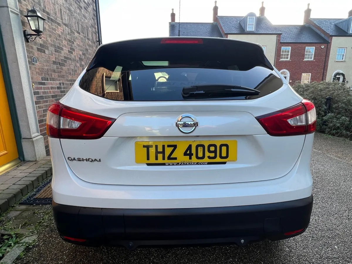 Nissan Qashqai 2015 1.2 AUTOMATIC - Top Specs NI! - Image 3