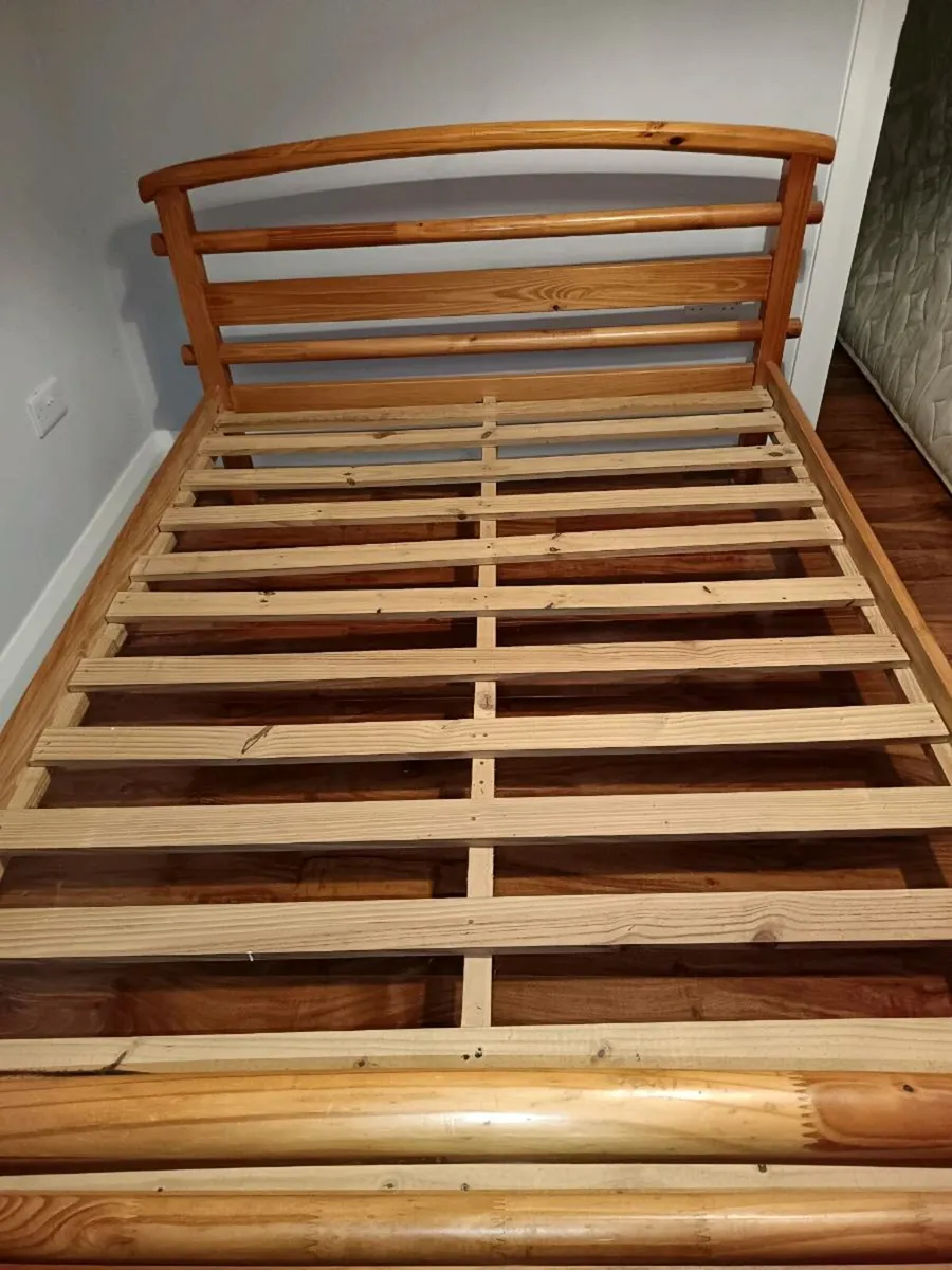 Double bed - Image 2