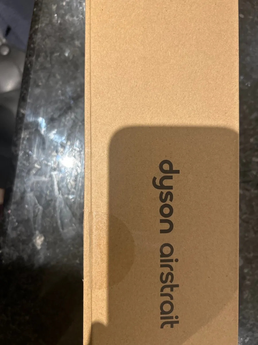Dyson Airstrait - Image 2