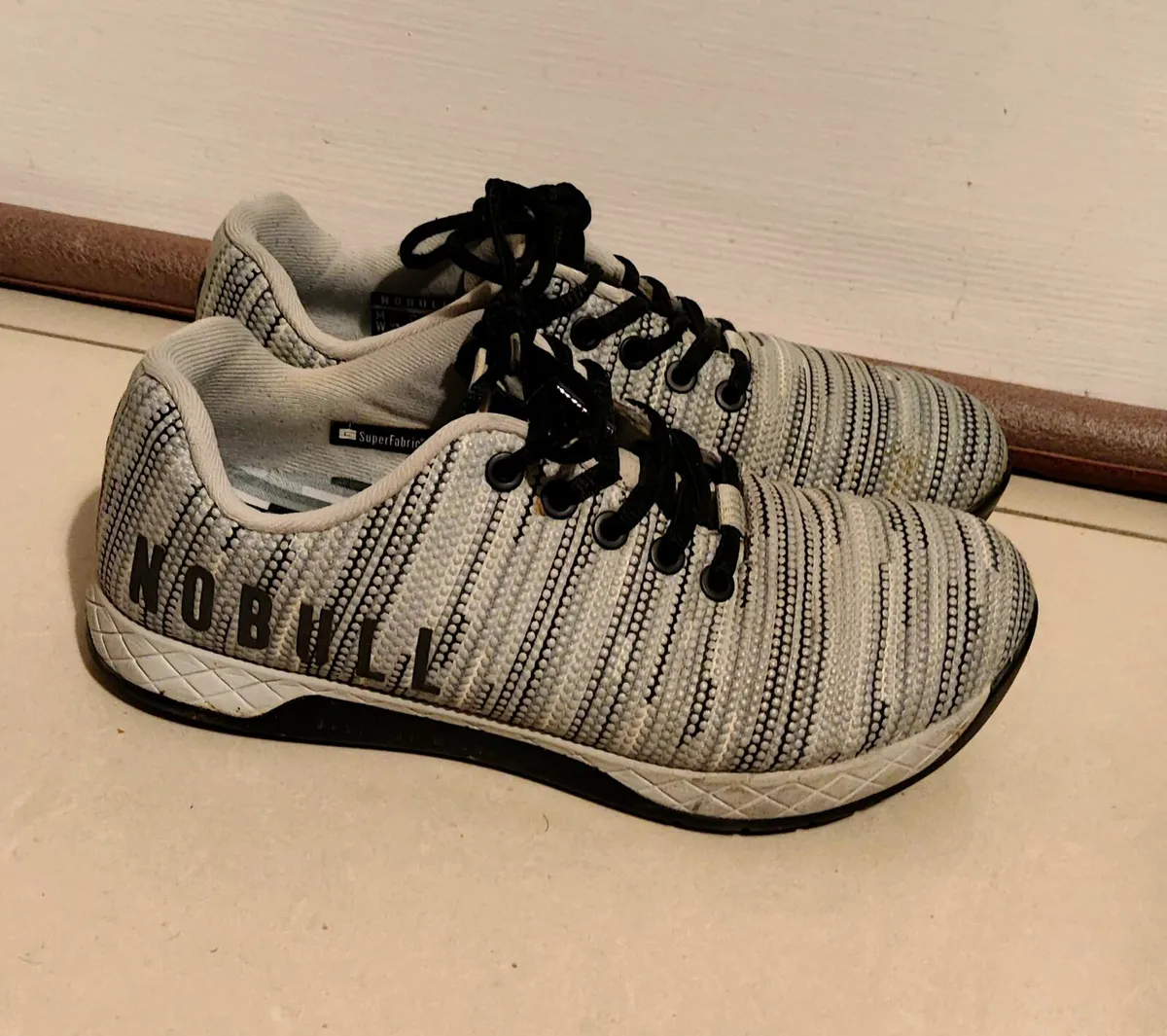 NOBULL SuperFabric Trainers  Black & Grey | Size 6 - Image 3