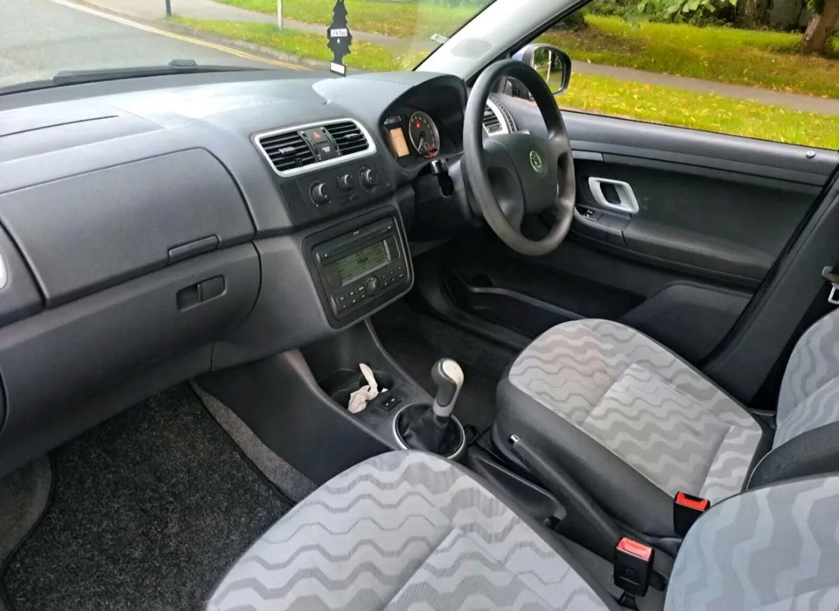 SKODA FABIA 1.2 Petrol 2008 - Image 3