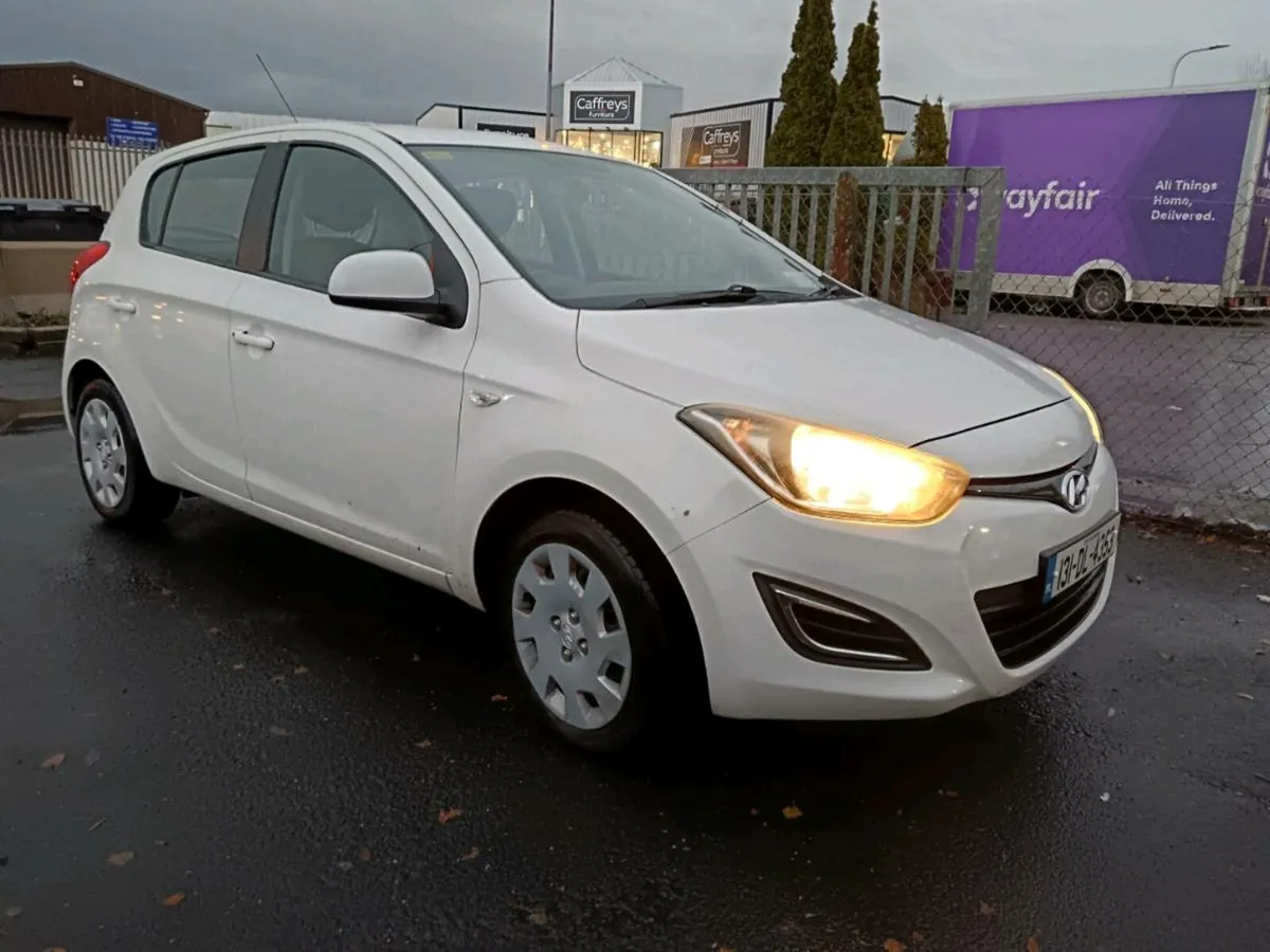 Hyundai i20 2013 petrol manual - Image 2