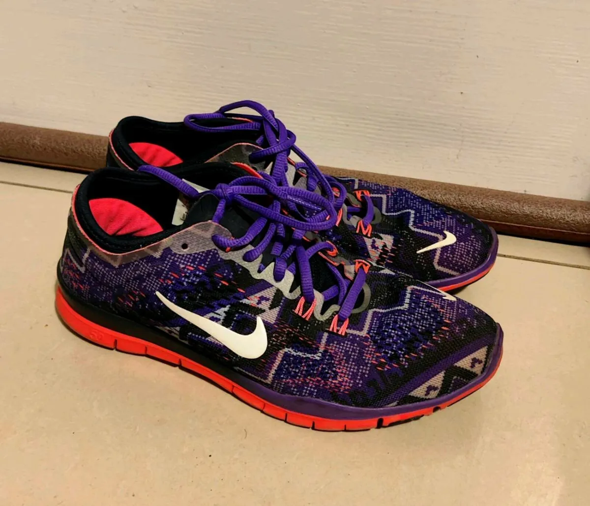 👟 Nike Free TR Fit 4 – Purple/Red/Black | Size US - Image 2