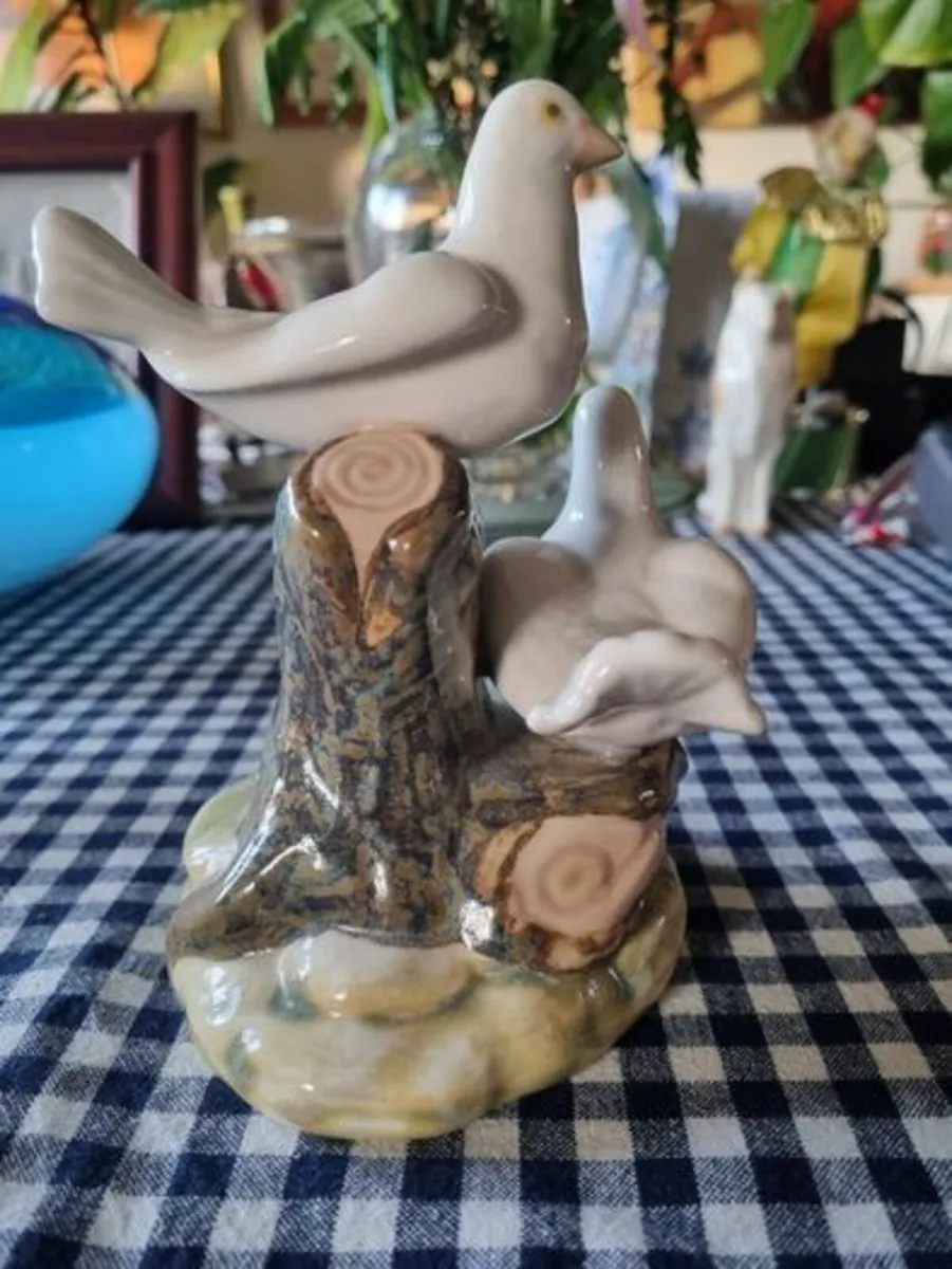 Tengra Spain porcelain - figurine of two doves - Image 4