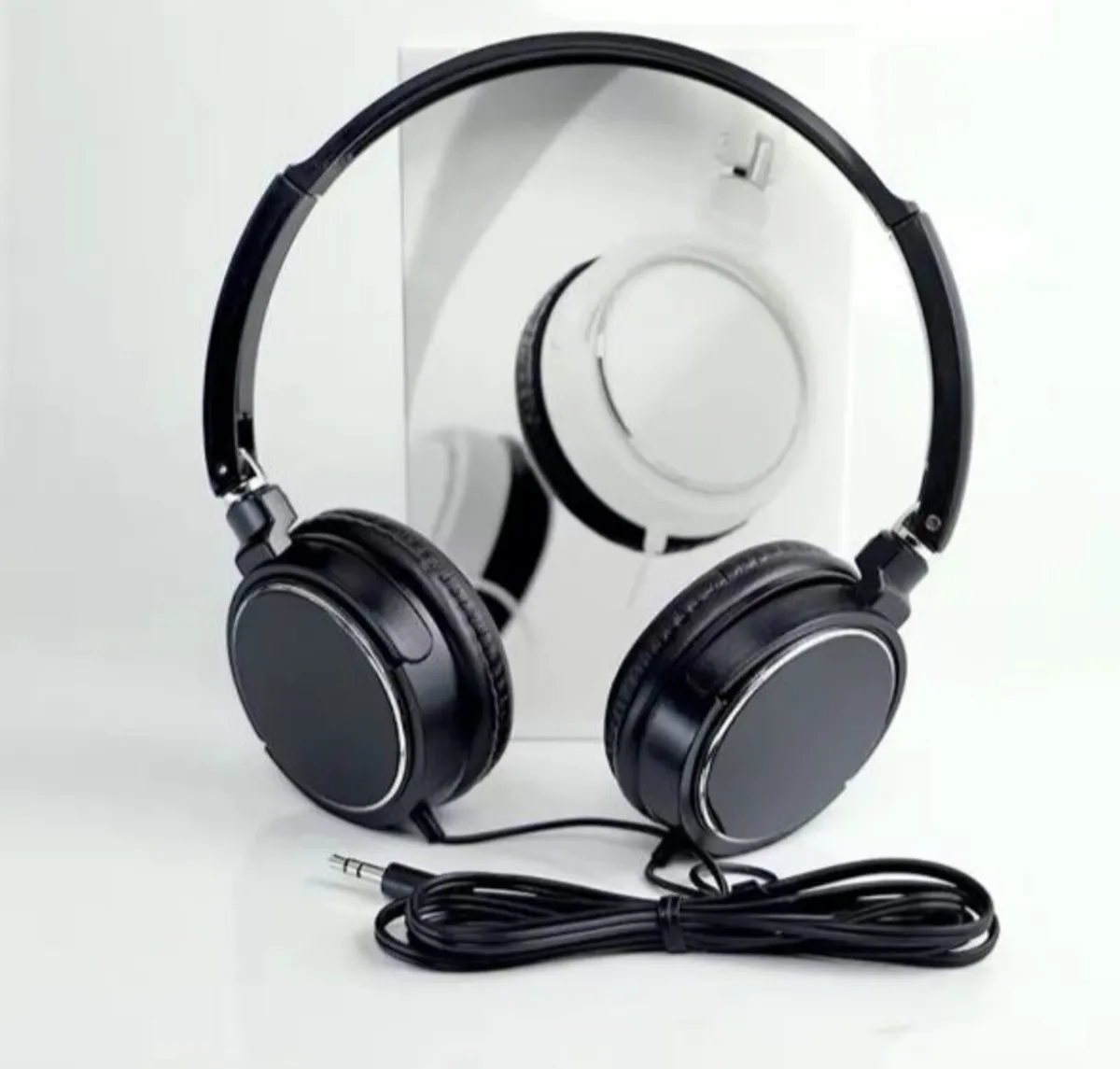 🎧 Brand New Over-Ear Wired Headphones – Sleek & C - Image 1