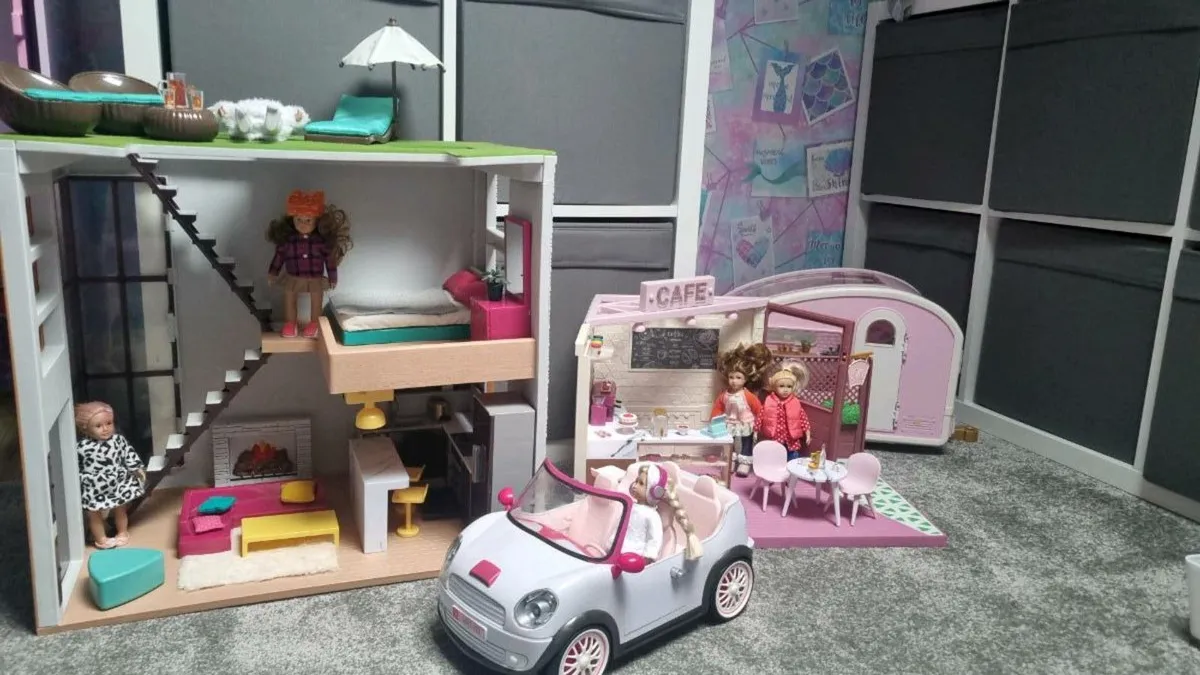 Lori Dolls House Bundle - Image 1