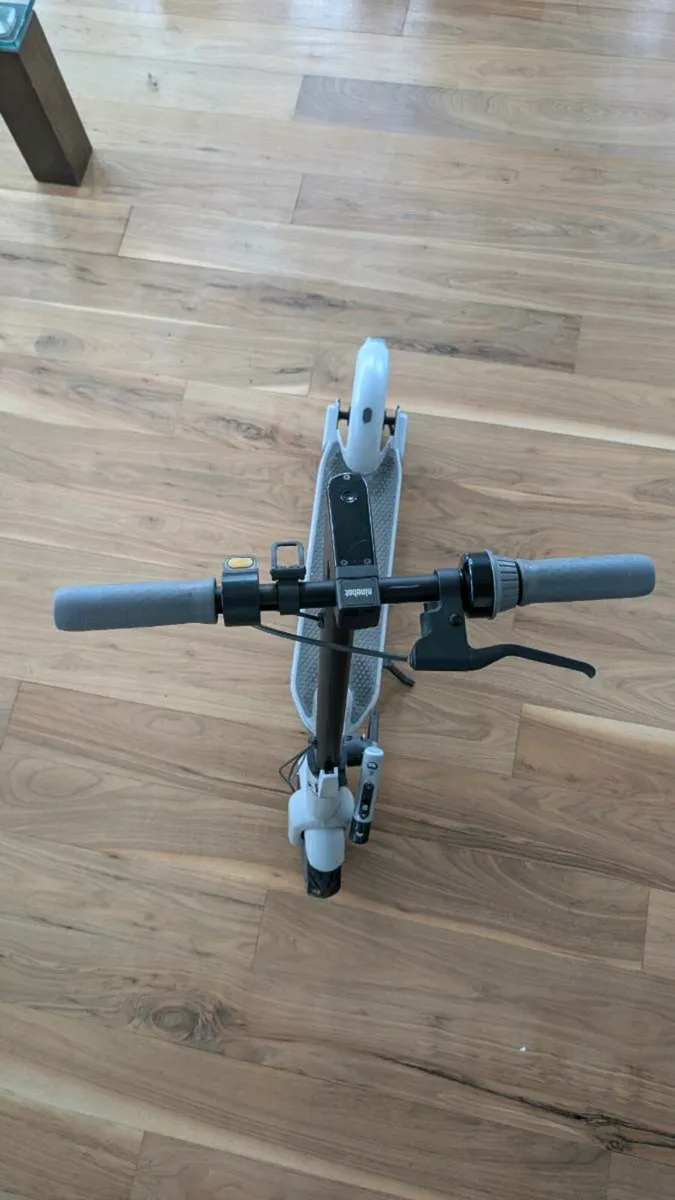 Electric Scooter - Ninebot KickScooter MAX - Image 2