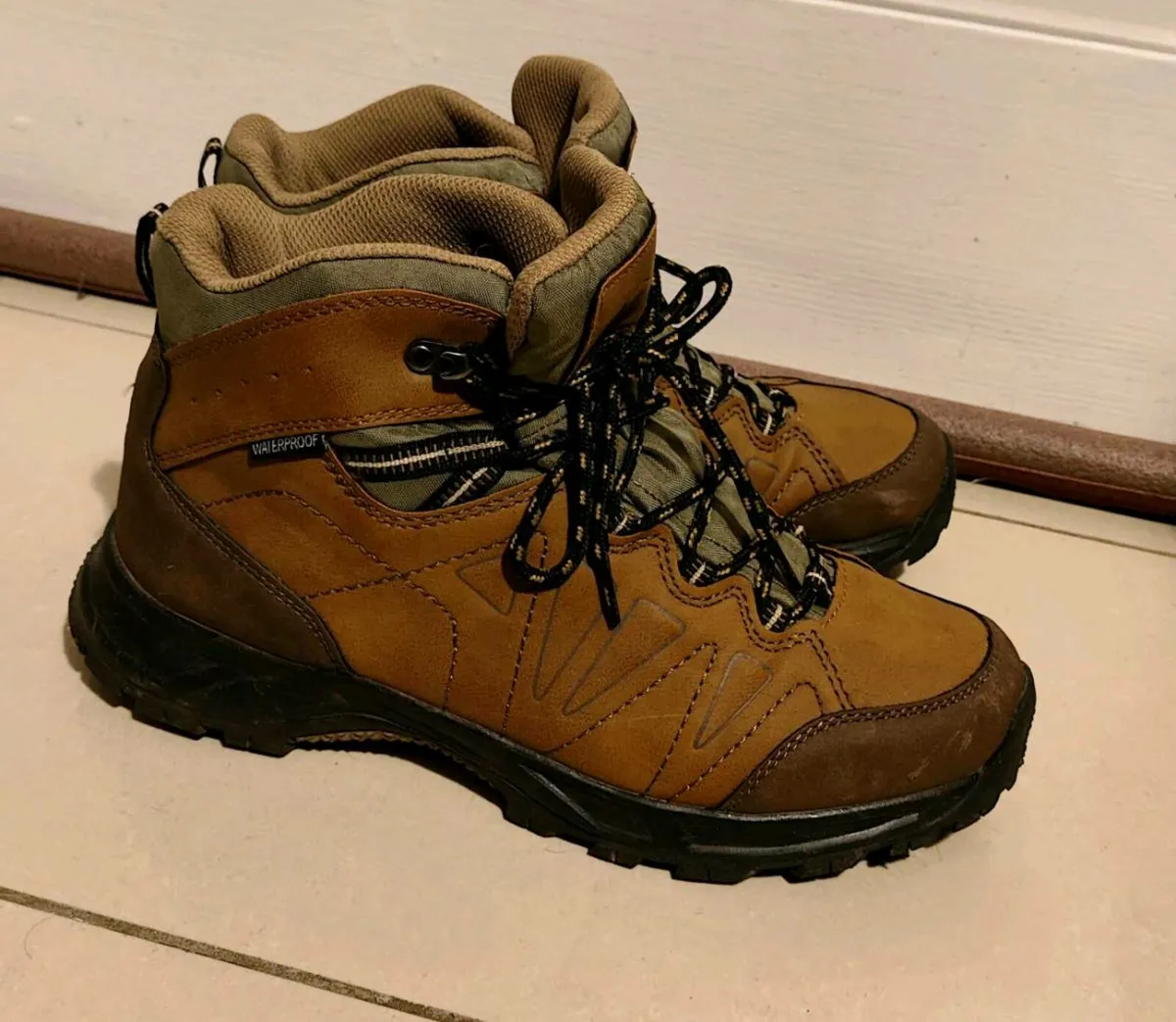 🥾 Crivit Waterproof Hiking Boots – Brown & Green - Image 4