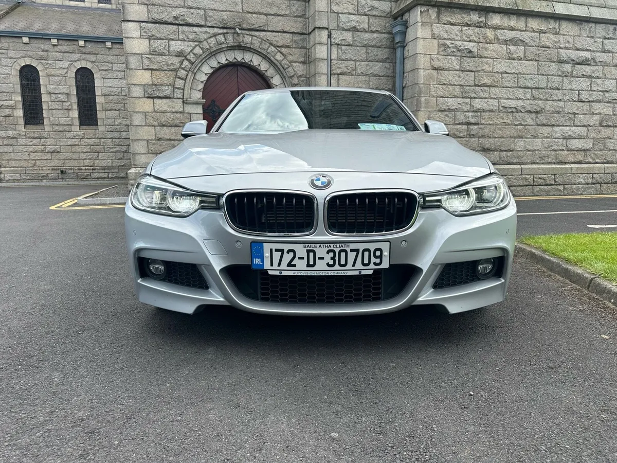 BMW 330e M-Sport Auto - Image 3