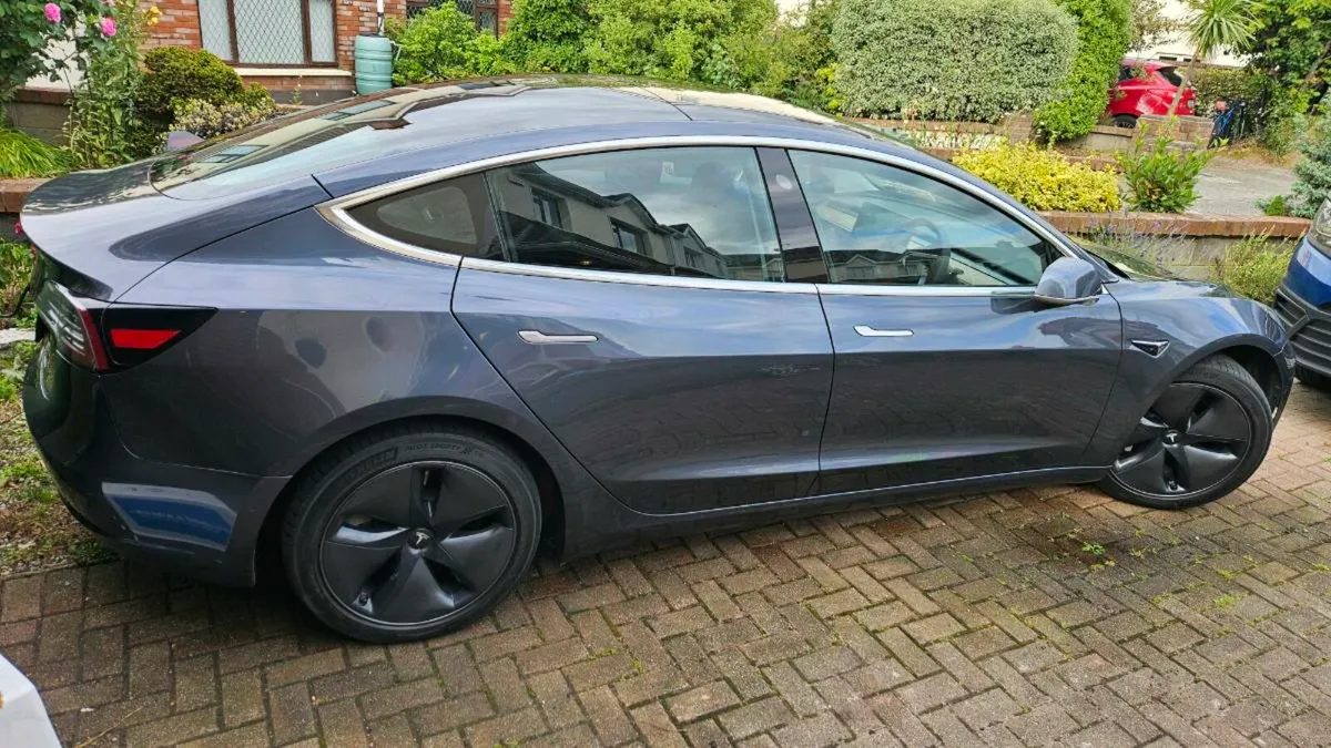 Tesla model 3 LR - Image 1