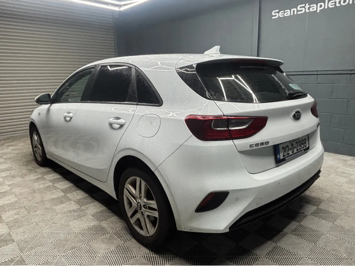 Kia Ceed 1.6 K2 COMMERCIAL 5DR - Image 2
