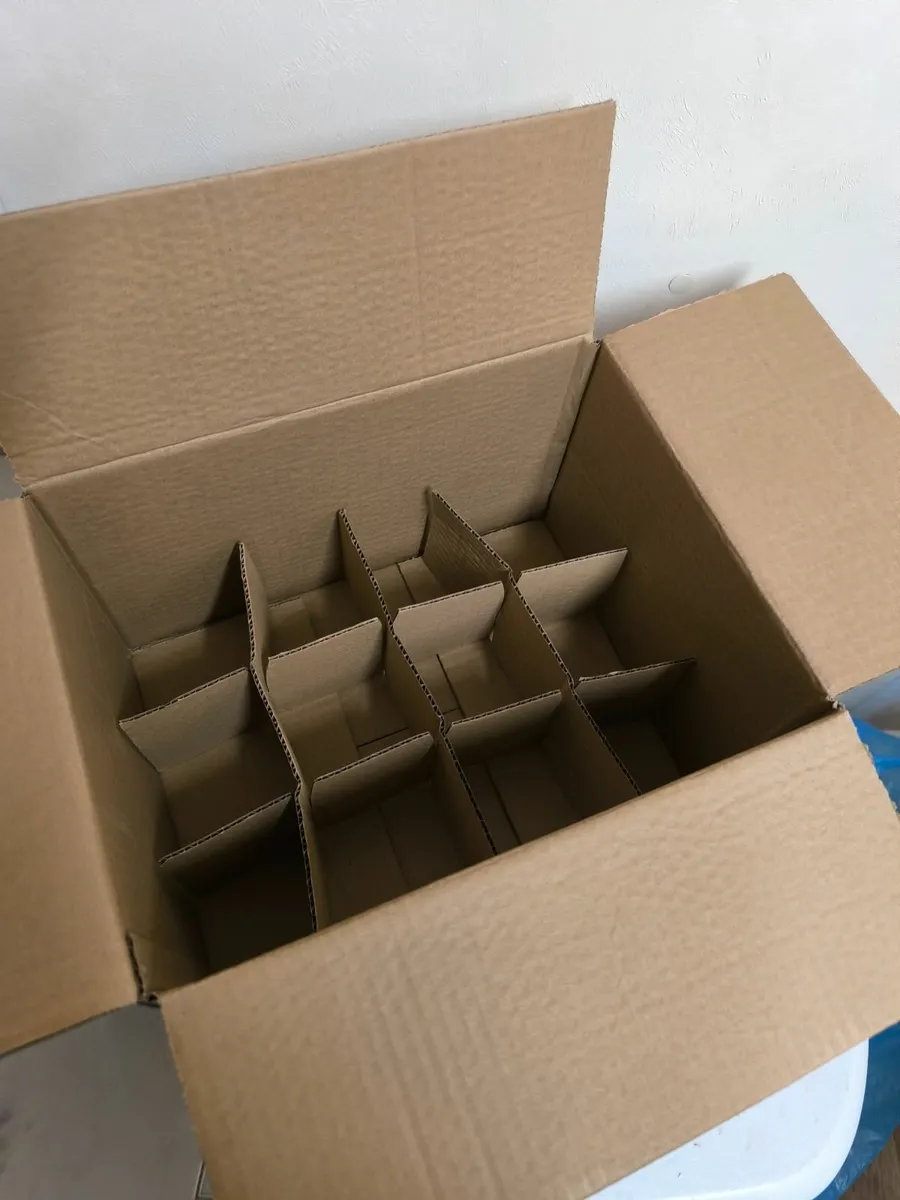 Cardboard boxes - Image 2