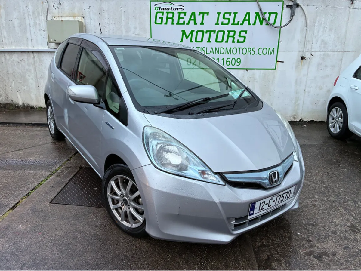 Honda Fit GP1 CVT HYBRID 5DR AUTO DAA-GP1 - Image 1
