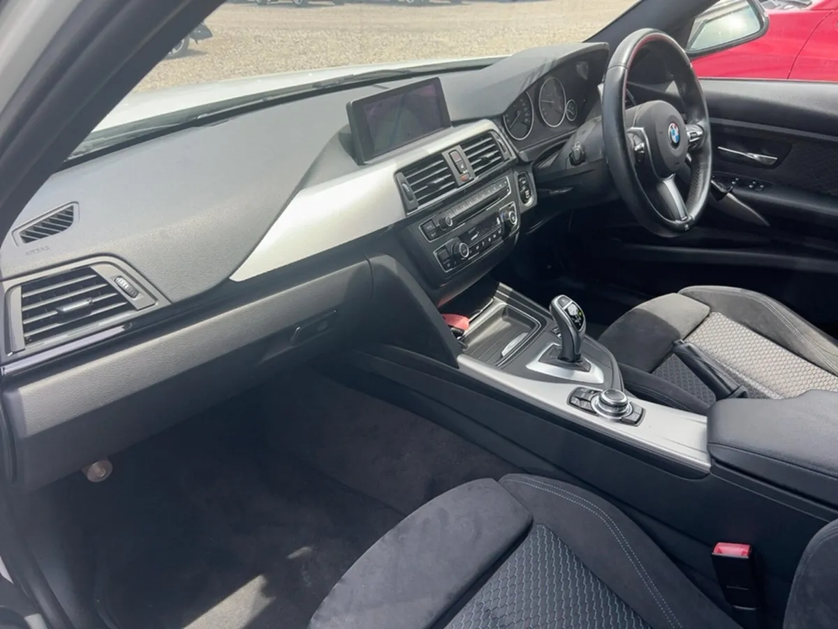 BMW 3-Series M-SPORT 320D TOURING 2.0 DIESEL AUTOM - Image 3
