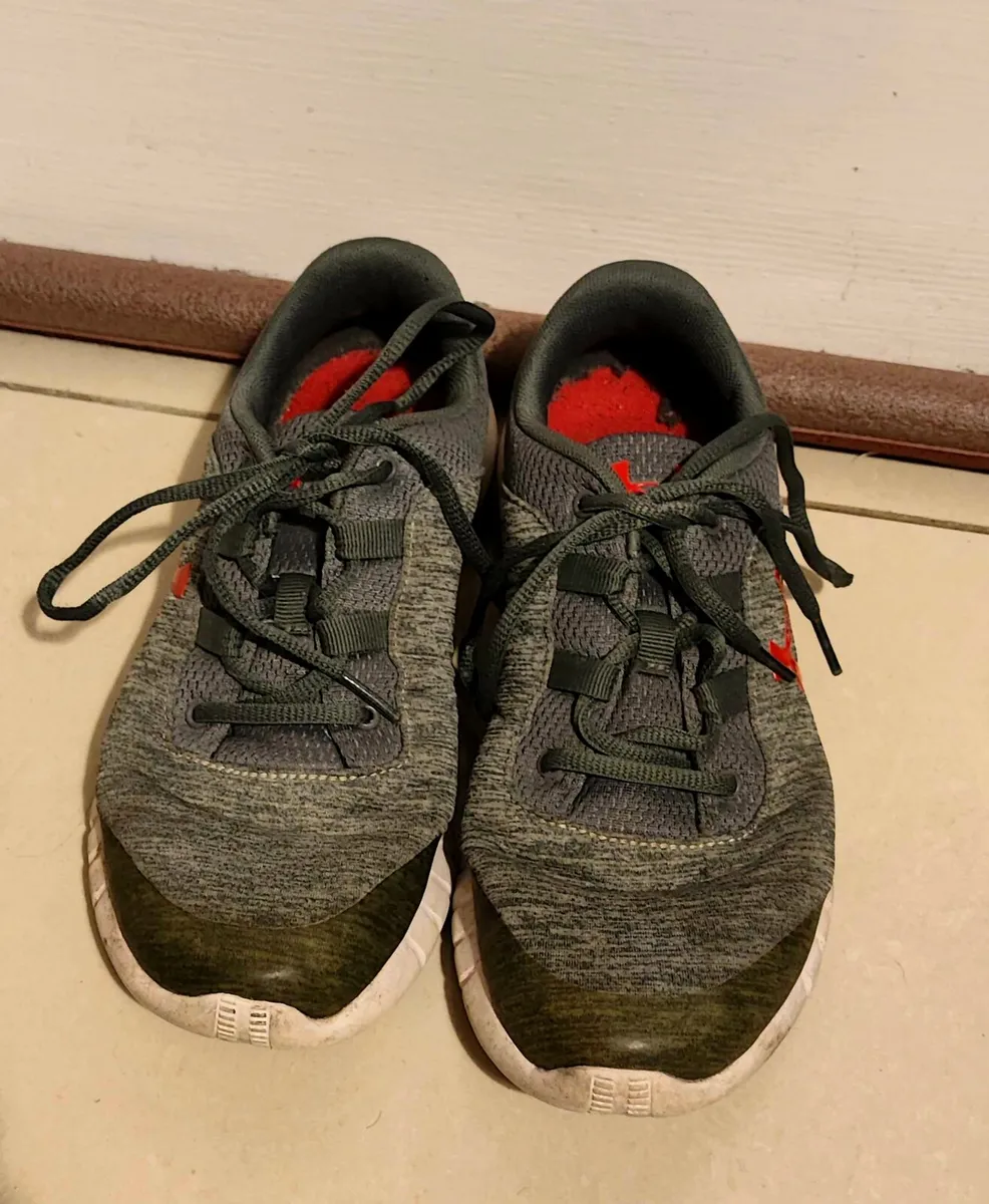 🏃‍♀️ Under Armour Trainers – Grey with Red Logo | - Image 3