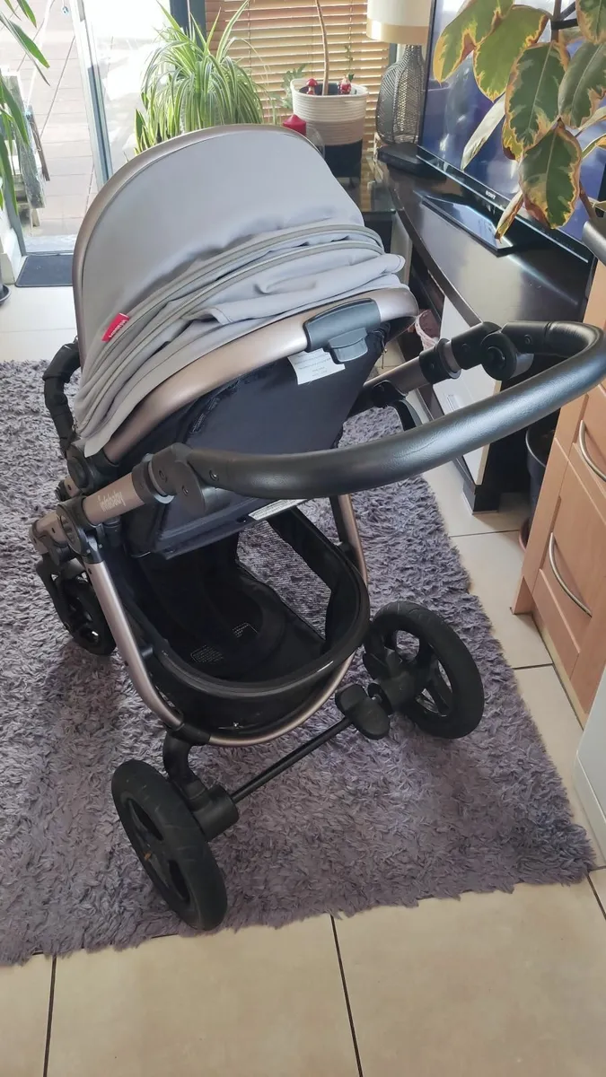 Child travel - Image 1