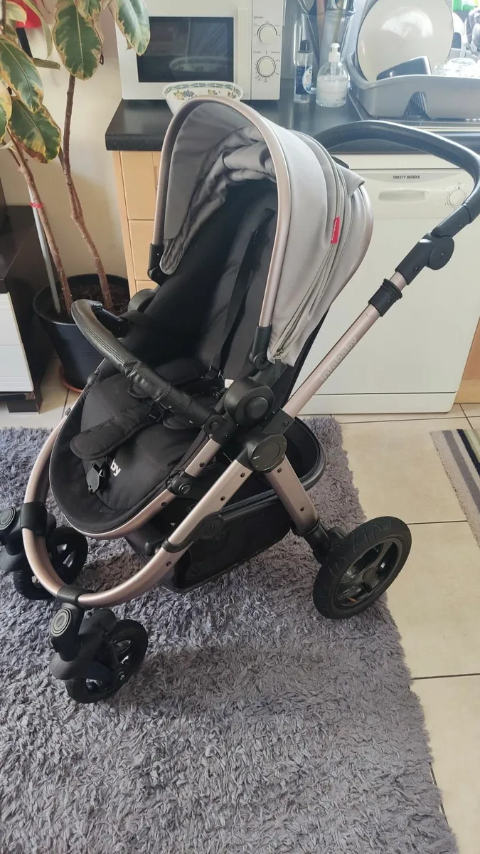 Child travel - Image 2