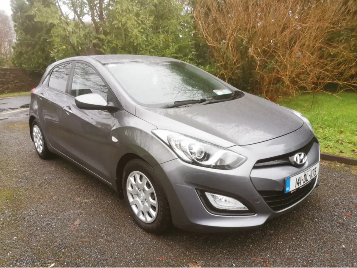 Hyundai i30 1.4 DSL CLASSIC 4DR - Image 1