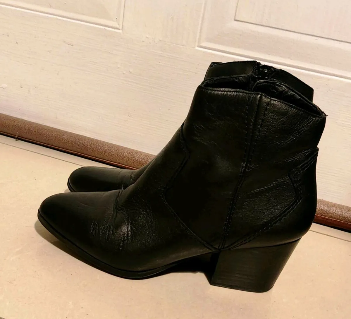 👢 ALDO Black Leather Ankle Boots – Size US 9 / EU - Image 2