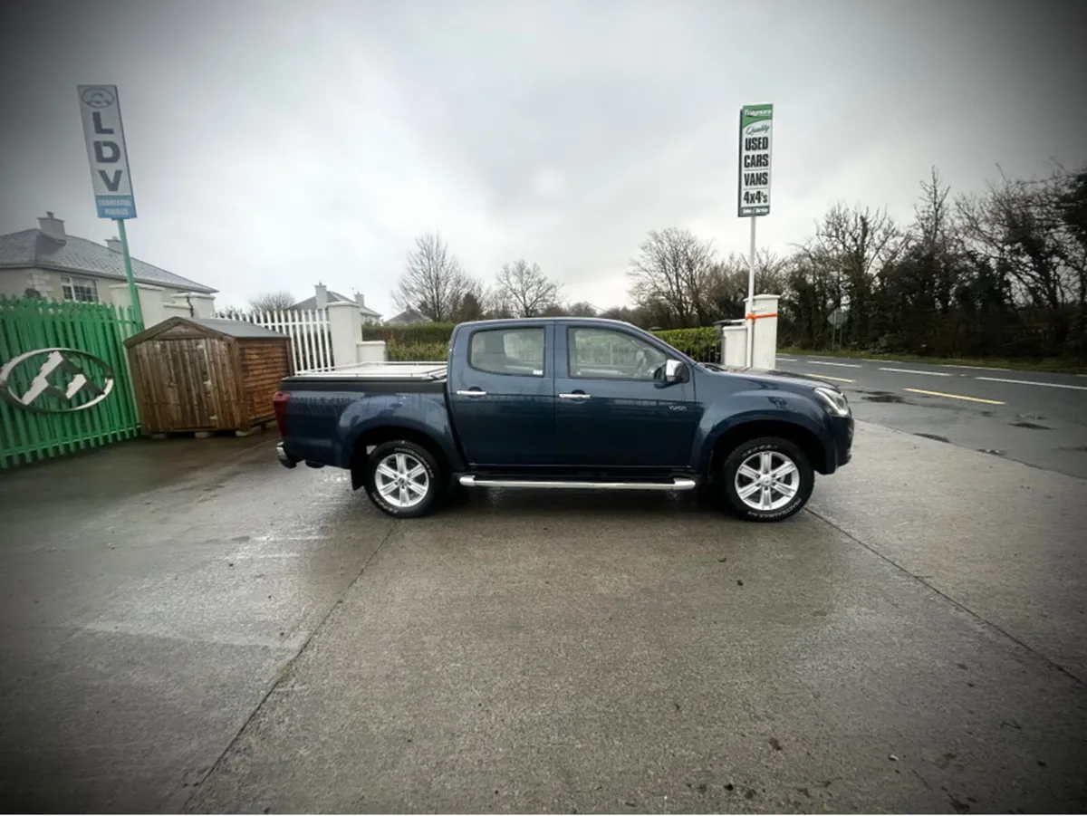 Isuzu D-Max 1.9 D MAX €333 ROAD TAX 5 SEATER - Image 4
