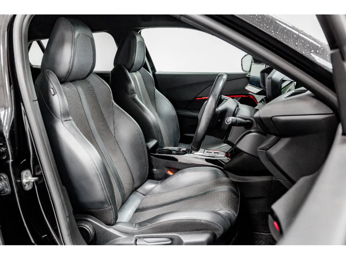 Peugeot 2008 E-GT 50kWh Auto 136HP - Image 3