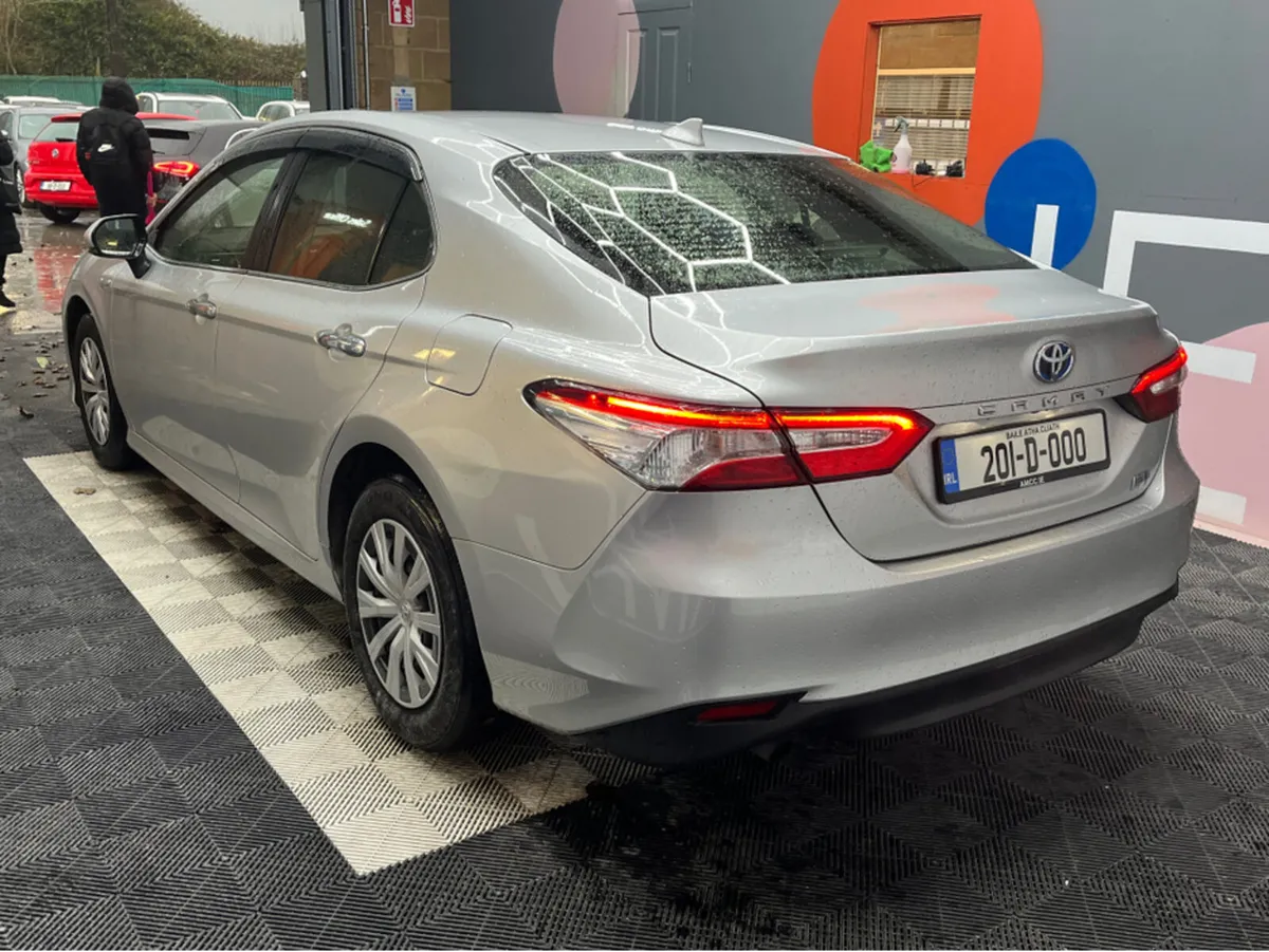Toyota Camry ONLY €22950 2020 Toyota Camry Hybrid - Image 4
