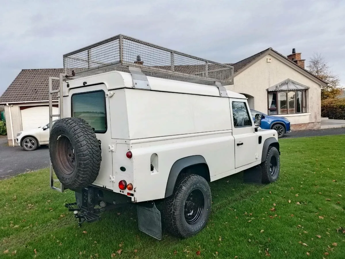Landrover defender puma 110 - Image 3