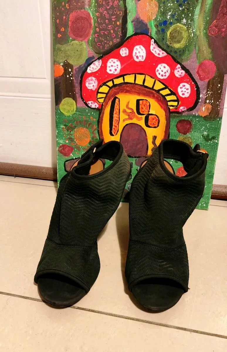 👠 ALDO Black Mesh Open-Toe Heels – Size US 9 / EU - Image 2