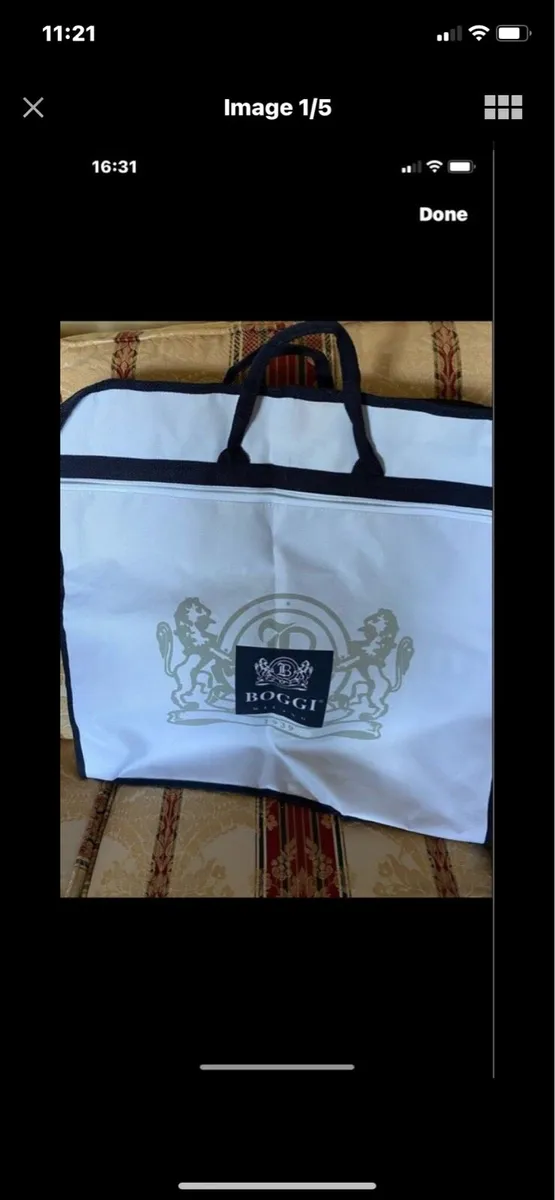 Large Boggi Dress/ Suit Carrier - Image 1