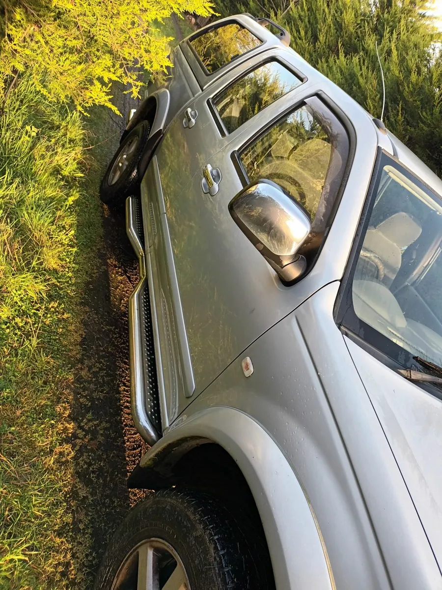 Isuzu Rodeo D-MAX 3.0   2007 - Image 2