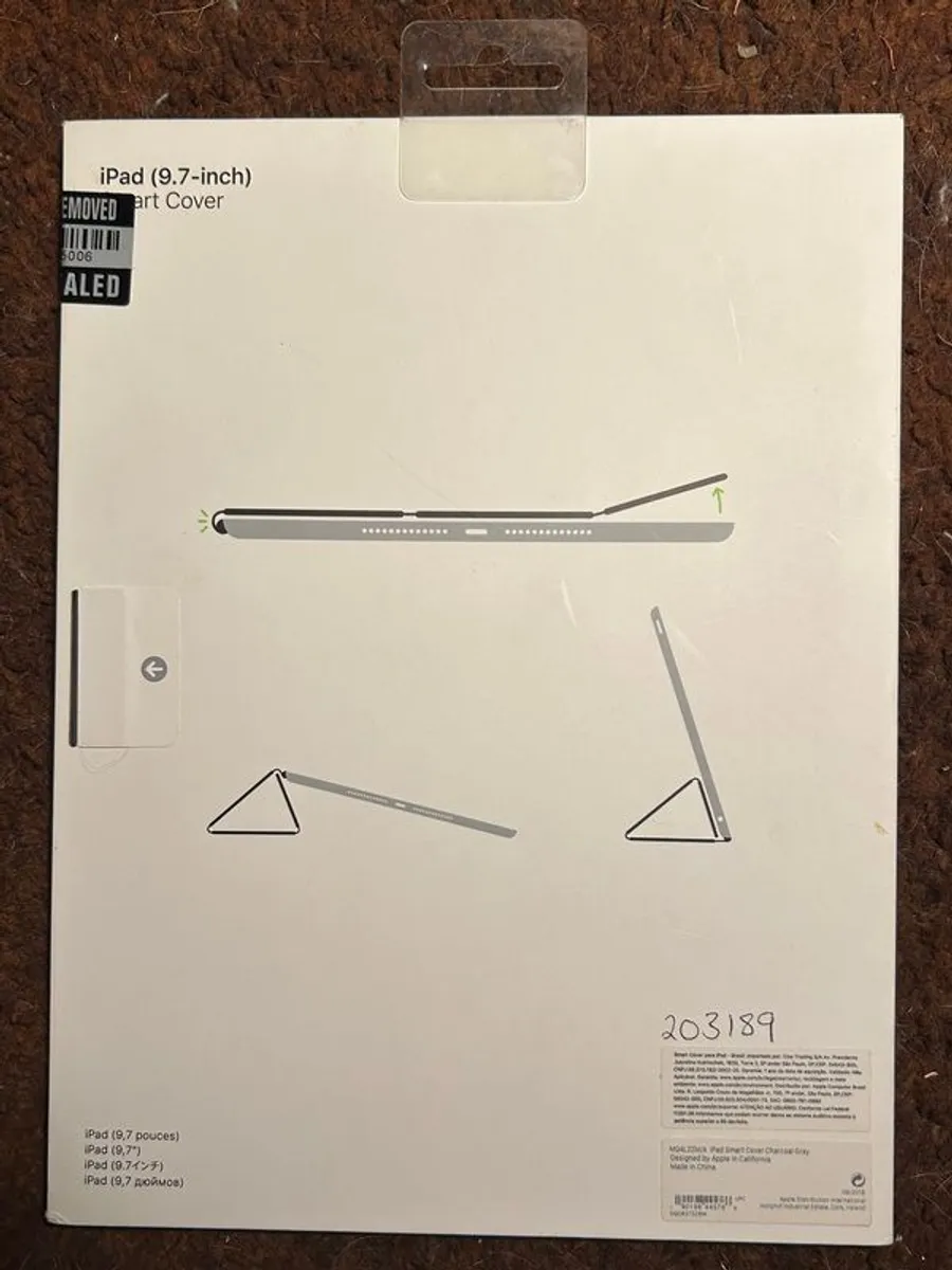 Apple Smart Cover for iPad 9.7-inch - Image 2