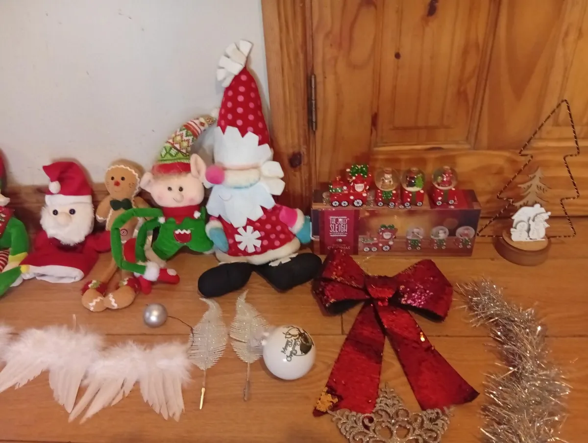 Quality Bunch of Christmas decorations 21pcs - Image 2