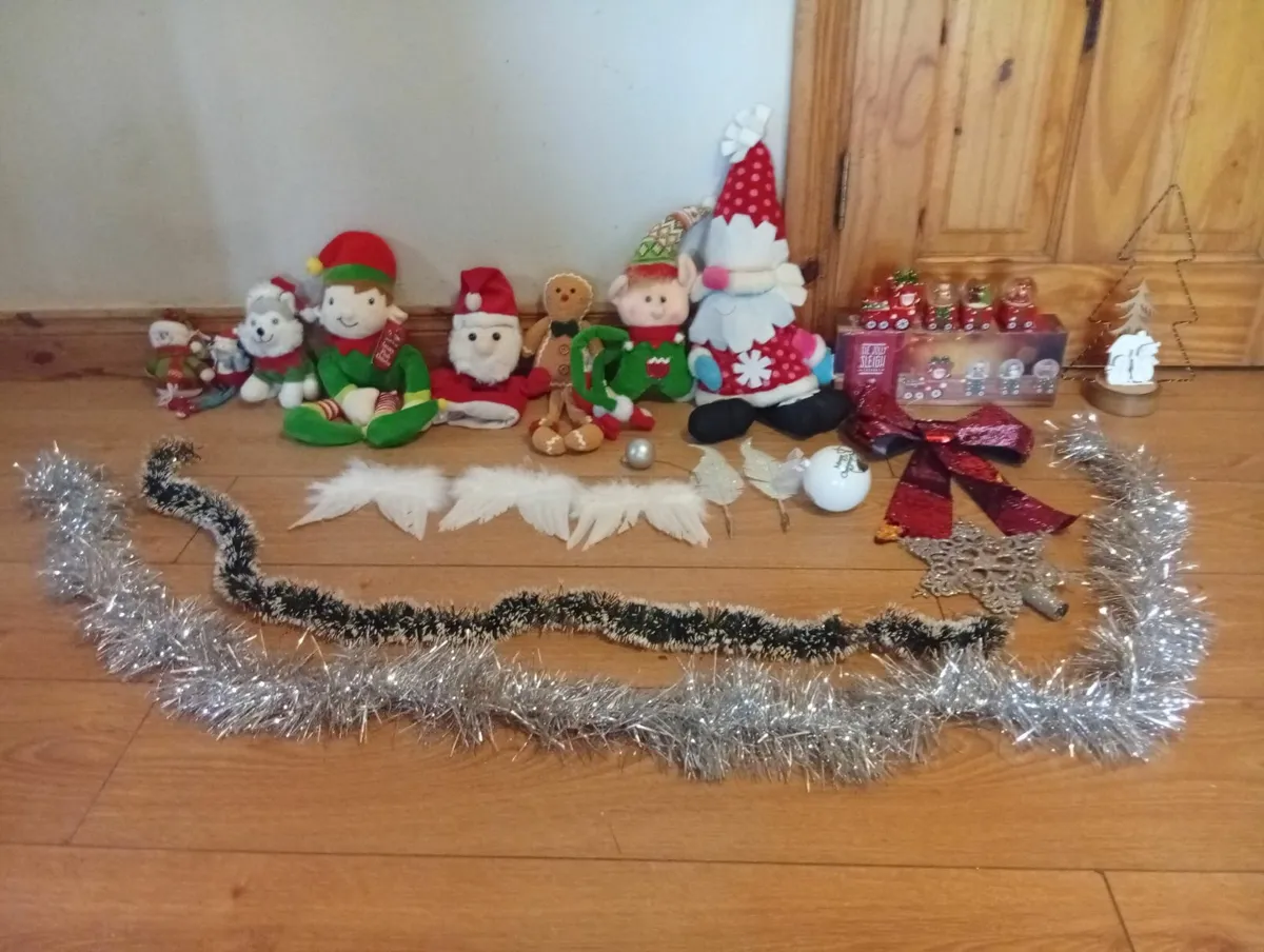 Quality Bunch of Christmas decorations 21pcs - Image 3